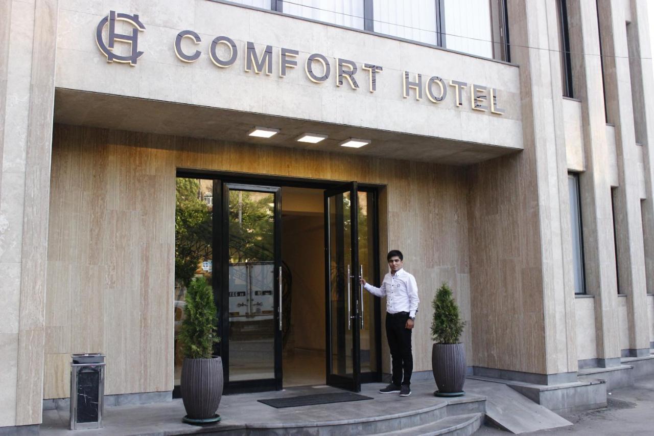 Comfort Hotel Yerevan Bagian luar foto